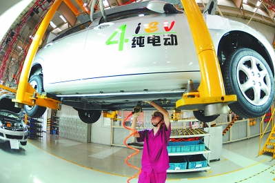 1-6月合肥市推廣新能源車已達(dá)9656輛 占比全國(guó)4.3% 1-6月合肥市推廣新能源車已達(dá)9656輛 占比全國(guó)4.3%