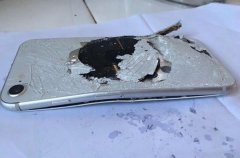 <b>���I(m��i)�����iPhone 8��늕r(sh��)ð�� Ů������Ҩˮ�����֙C(j��)��</b>