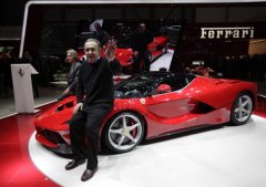 <b>������CEO���l�fModel S�ǳ���늄�܇���҂������׼�</b>