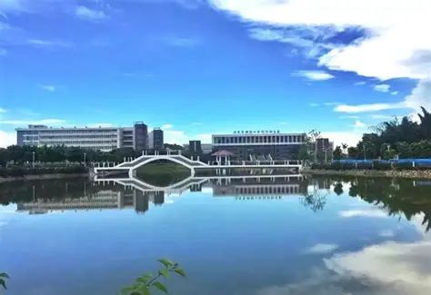 <b>��Уǧ�󡪡�����������Դ��܇���M�����M�V�|�h(hu��n)�������I(y��)�WԺ</b>