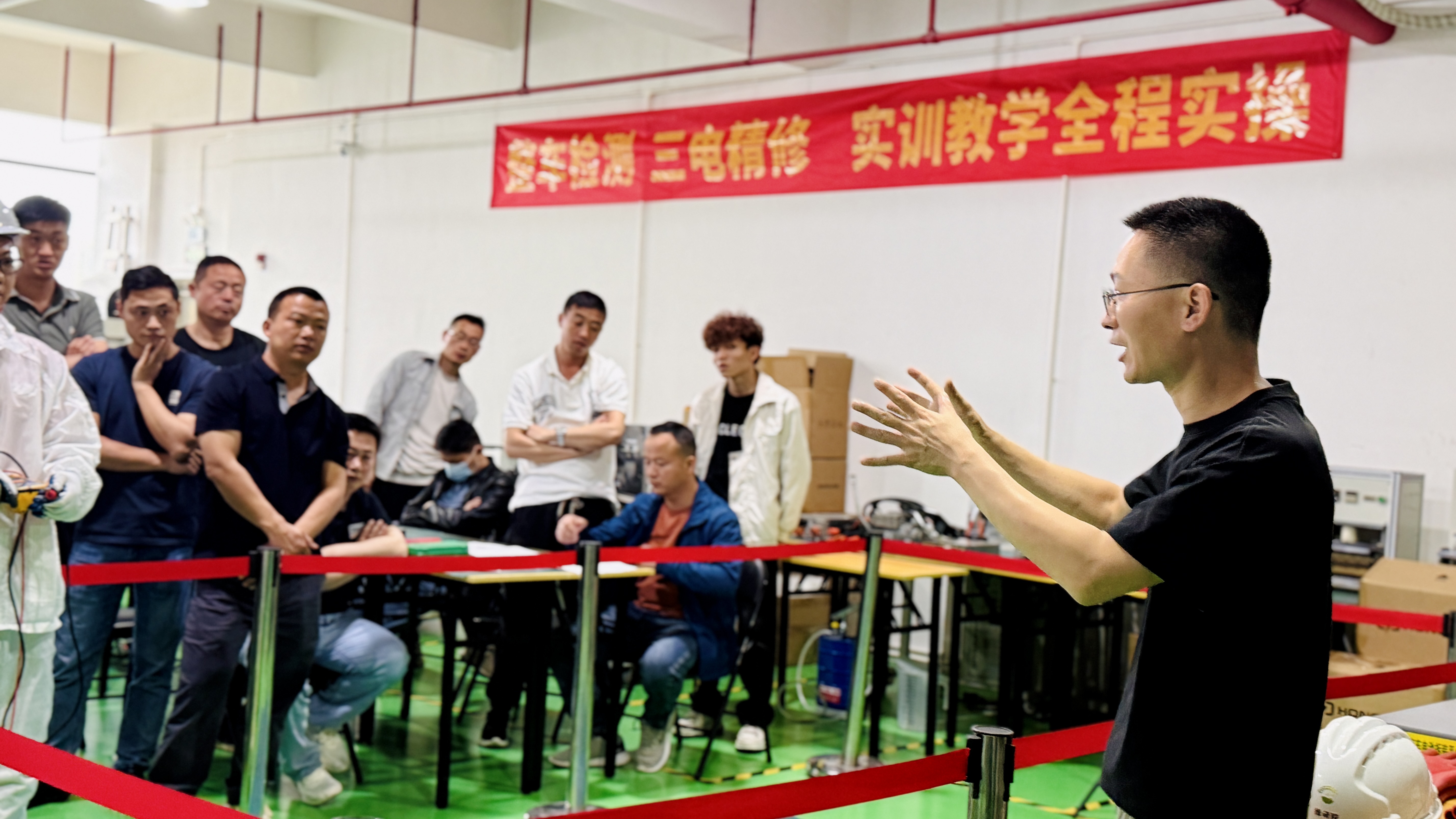 <b>һ���x��늳����칤�̎�������(b��o)���l������У�������ˏĘI(y��)�߶��܈�(b��o)</b>